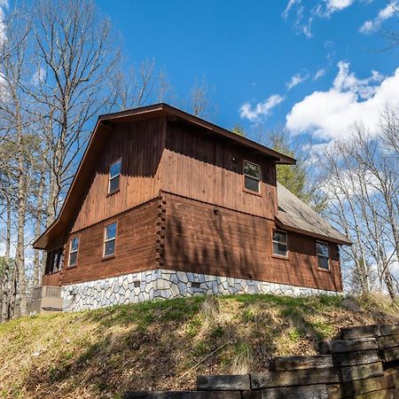 Dudley III By Avantstay Cosy Mountain Home W Hot Tub Great Views 비둘기 포지 외부 사진